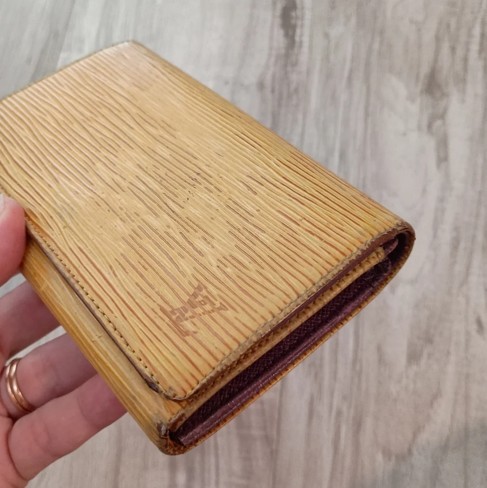 Louis Vuitton EPI Yellow & Purple Leather Tresor Porte-tresor Zip Wallet - Picture 3 of 12